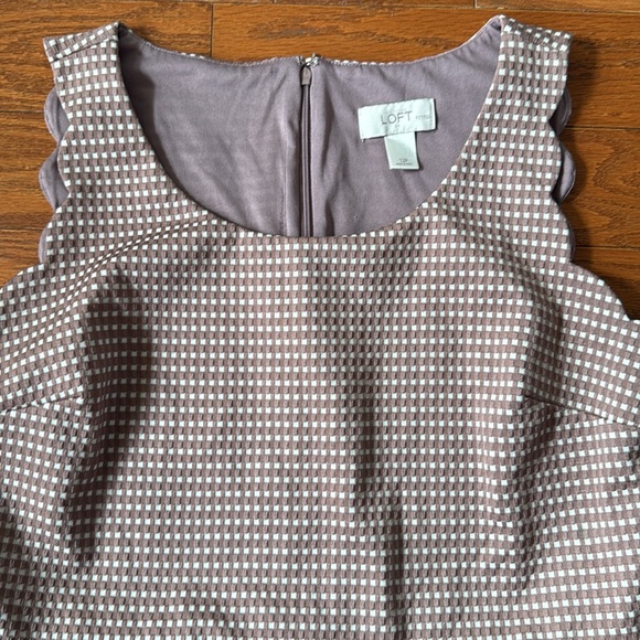 Loft scalloped sleeve dress - Picture 3 of 7